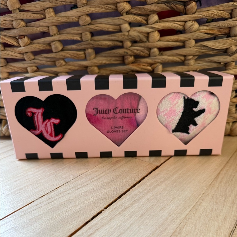 Juicy couture three pack glove set